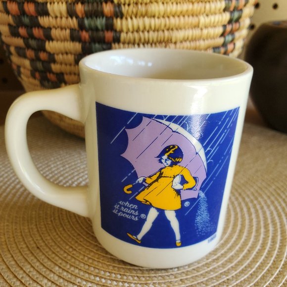 Vintage 1968 Morton Salt Coffee Mug Cup Blue Yellow “When It Rains It Pours!” - Picture 2 of 7